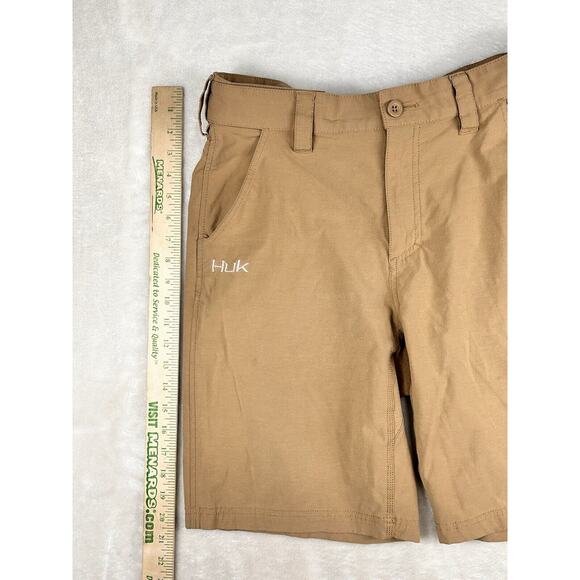 HUK Next Level 10.5" Fishing Shorts Men’s Medium Tan Performance Stretch Cargo - Picture 6 of 8